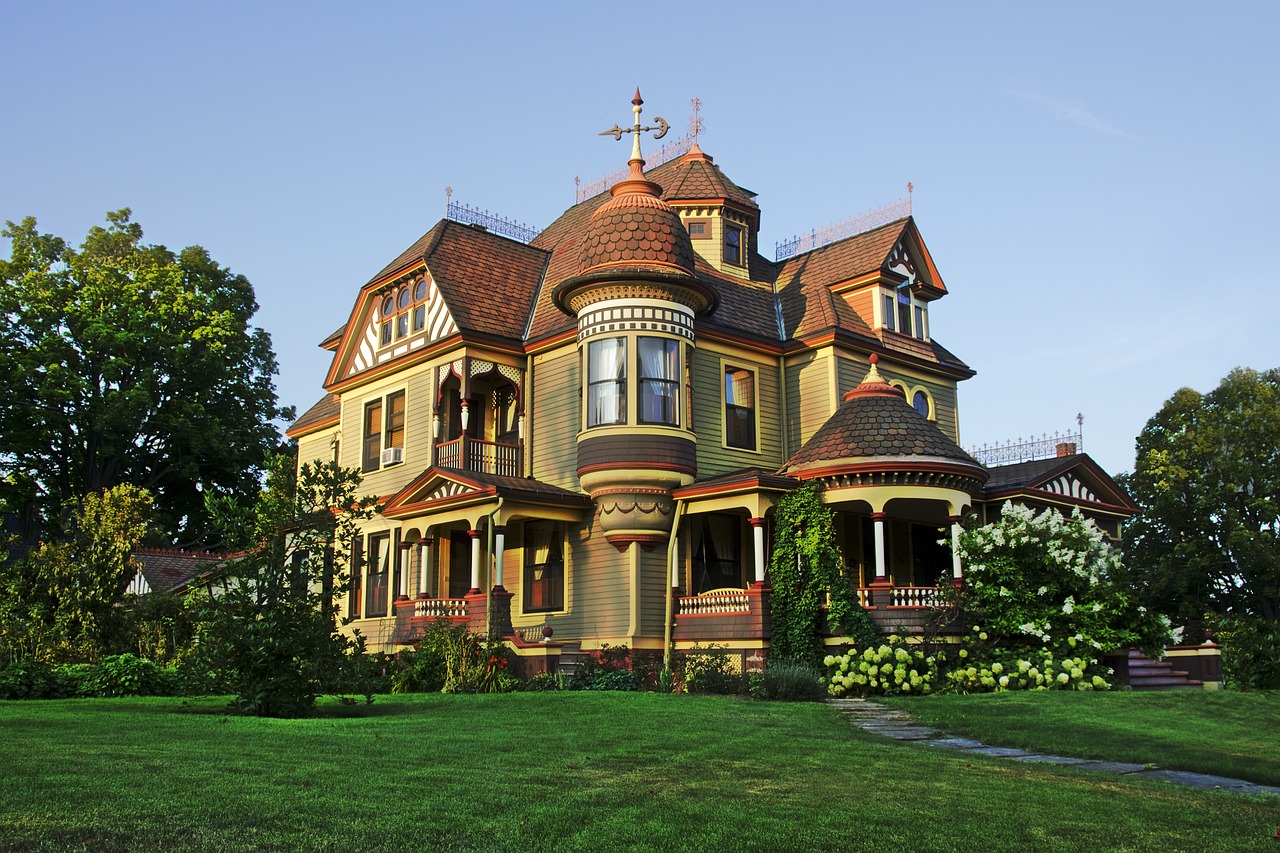 victorian-house-712230_1280